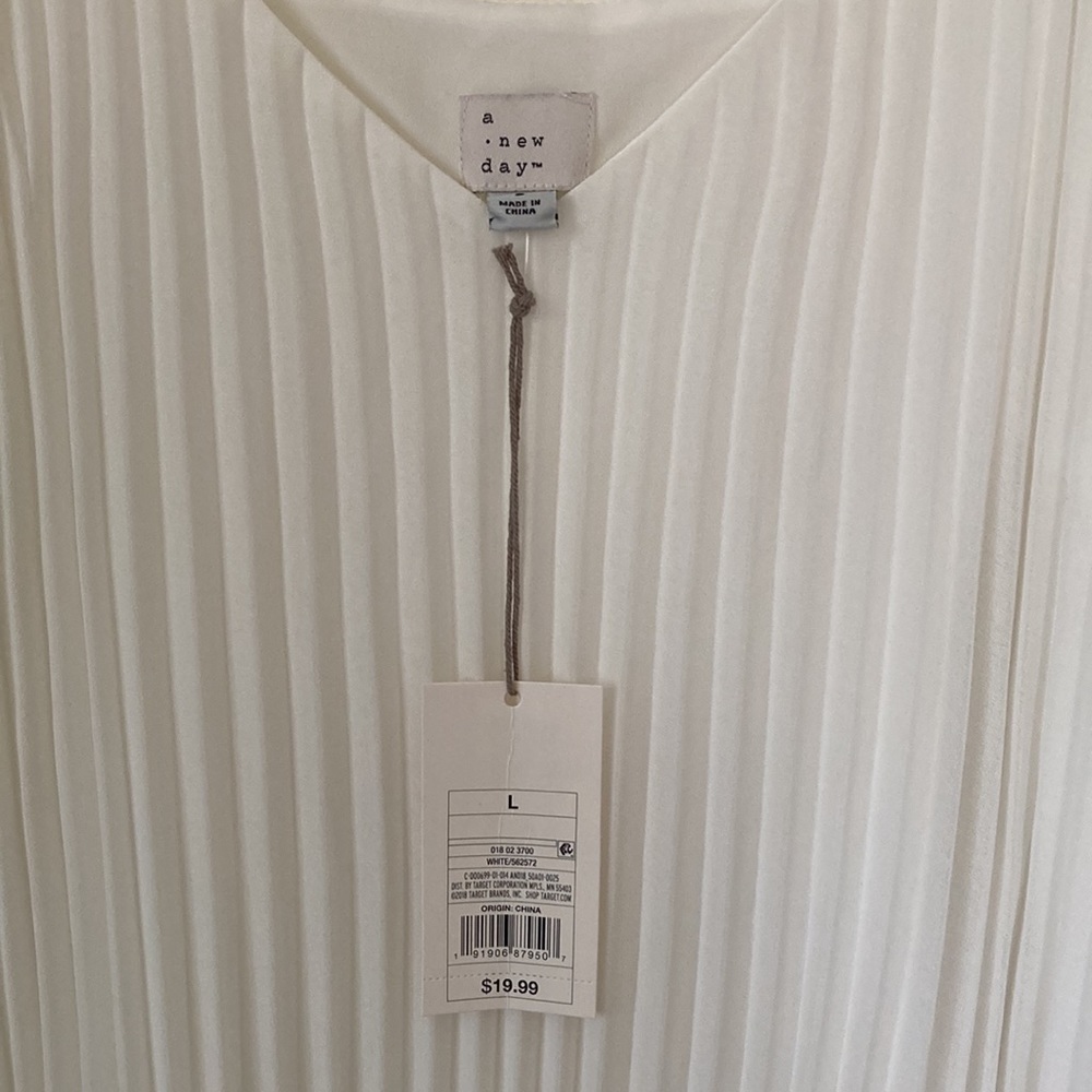 💥SALE💥 White Top - Picture 6 of 6